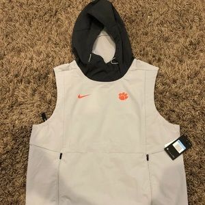 Nike Shield Clemson Tigers Sleeveless Hoodie - M